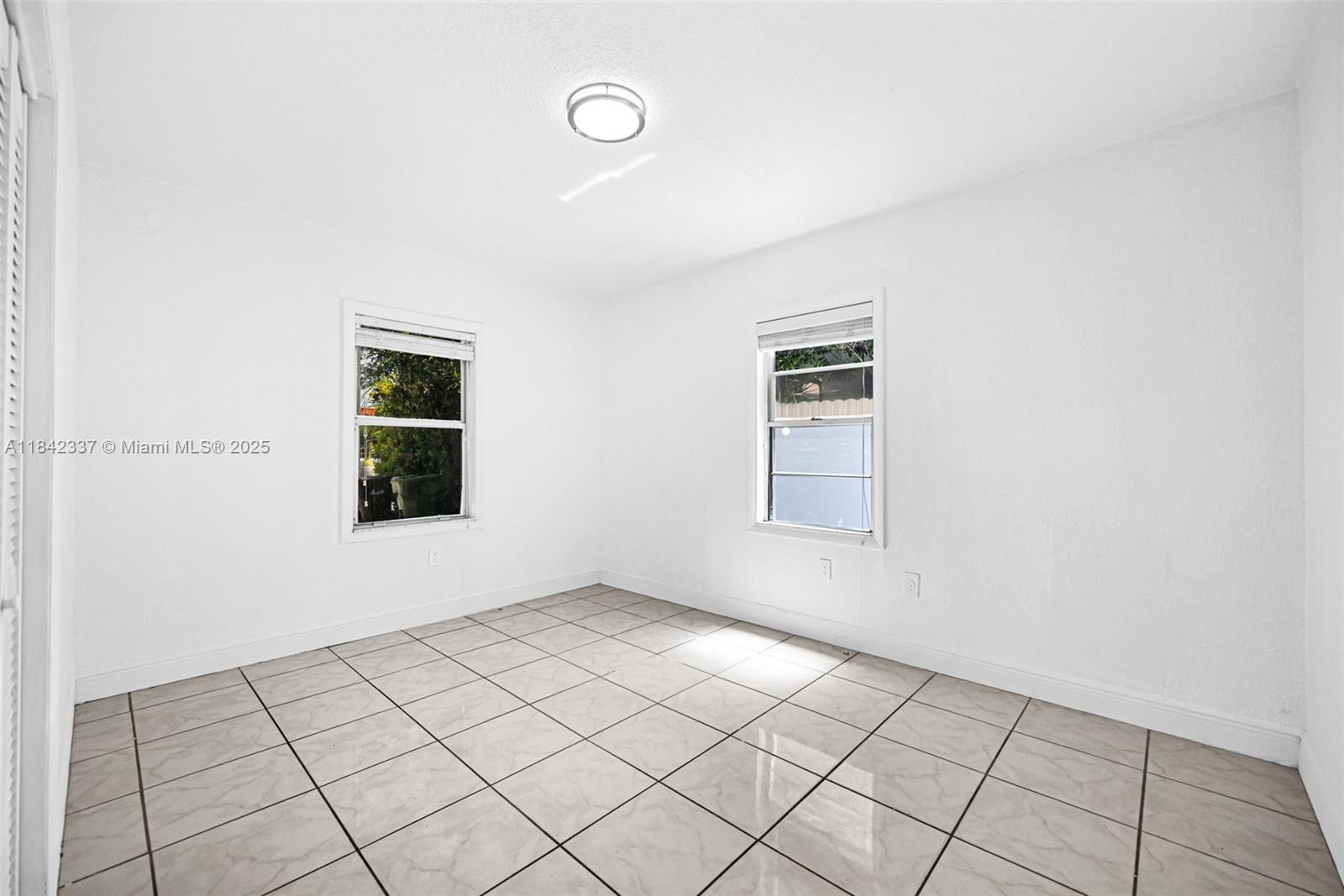 ESSEX VILLAGE-THIRD ADDIT - Residential