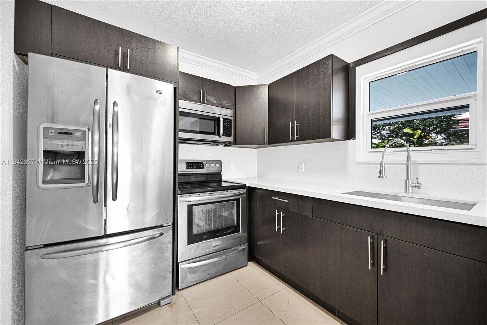 ESSEX VILLAGE-THIRD ADDIT - Residential