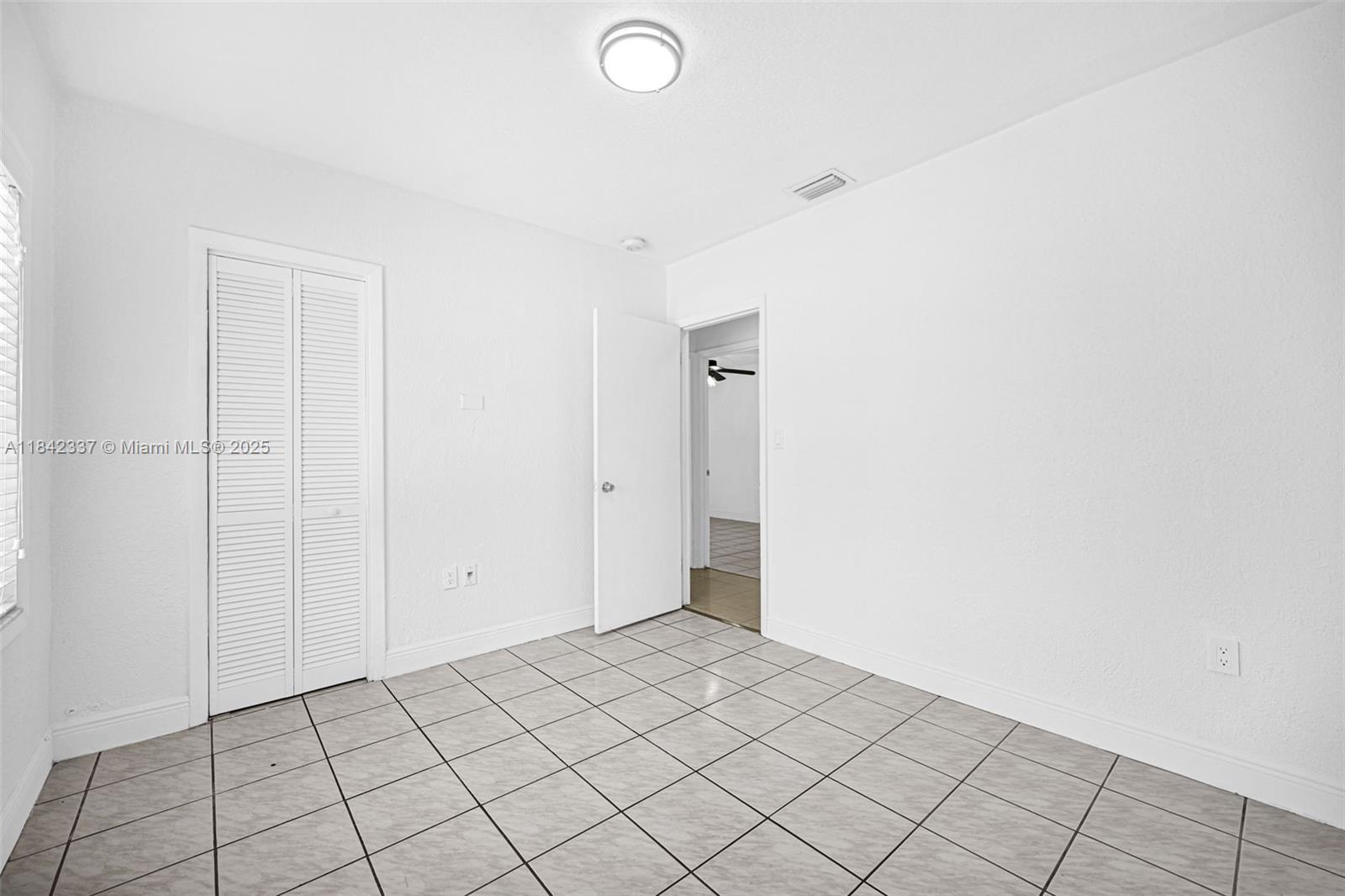 ESSEX VILLAGE-THIRD ADDIT - Residential