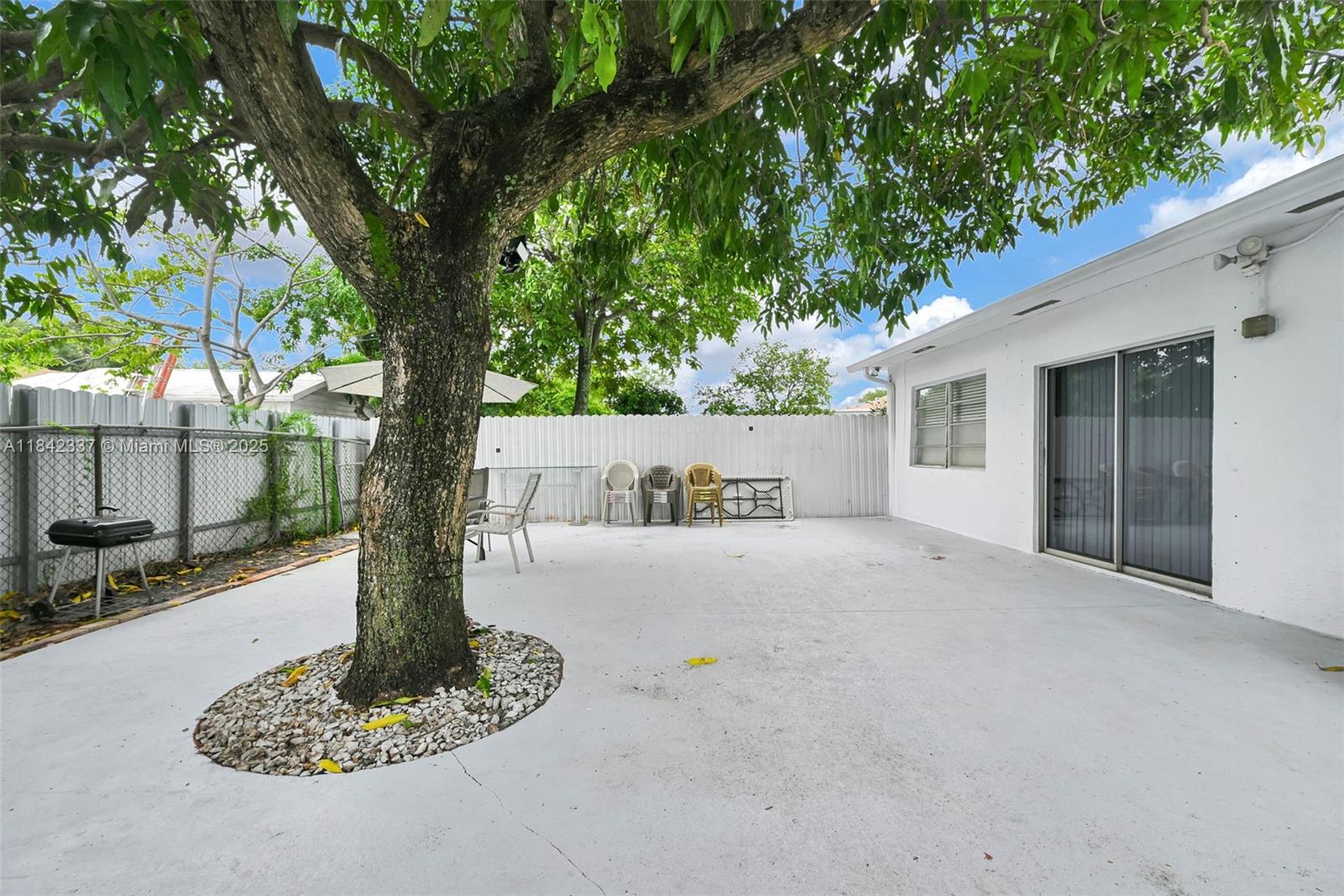 ESSEX VILLAGE-THIRD ADDIT - Residential