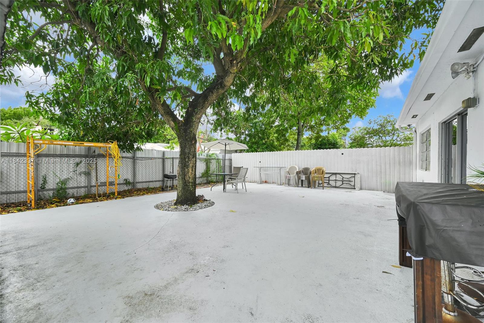 ESSEX VILLAGE-THIRD ADDIT - Residential