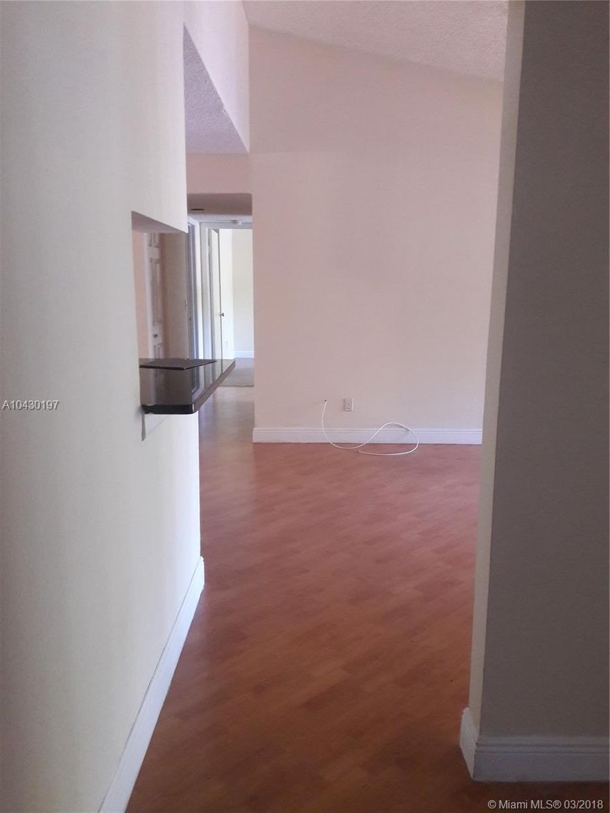 IMMACULATE SPACIOUS 3/2 CONDO IN MINT CONDITION! LAMINATE/WOOD FLOOR IN LIV-DINING ROOM AREA, CARPET IN BEDROOMS, OPEN AND BRIGHT FLOOR PLAN, LARGE BEDROOMS W/AMPLE CLOSETS, WASHER & DRYER, SPACIOUS BALCONY. ENJOY AMENITIES SUCH AS: POOLS, GYM, TENNIS, PLAYGROUND AND LAKE VIEWS.