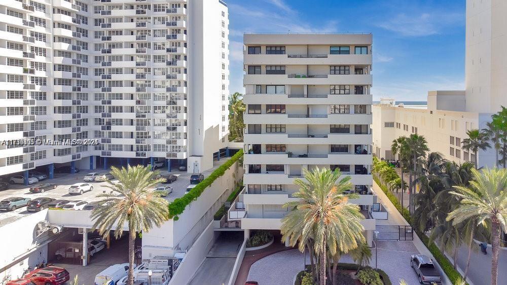 Rental Property at 1621 Collins Ave 707, Miami Beach, Miami-Dade County, Florida - Bedrooms: 2 
Bathrooms: 2  - $4,000 MO.