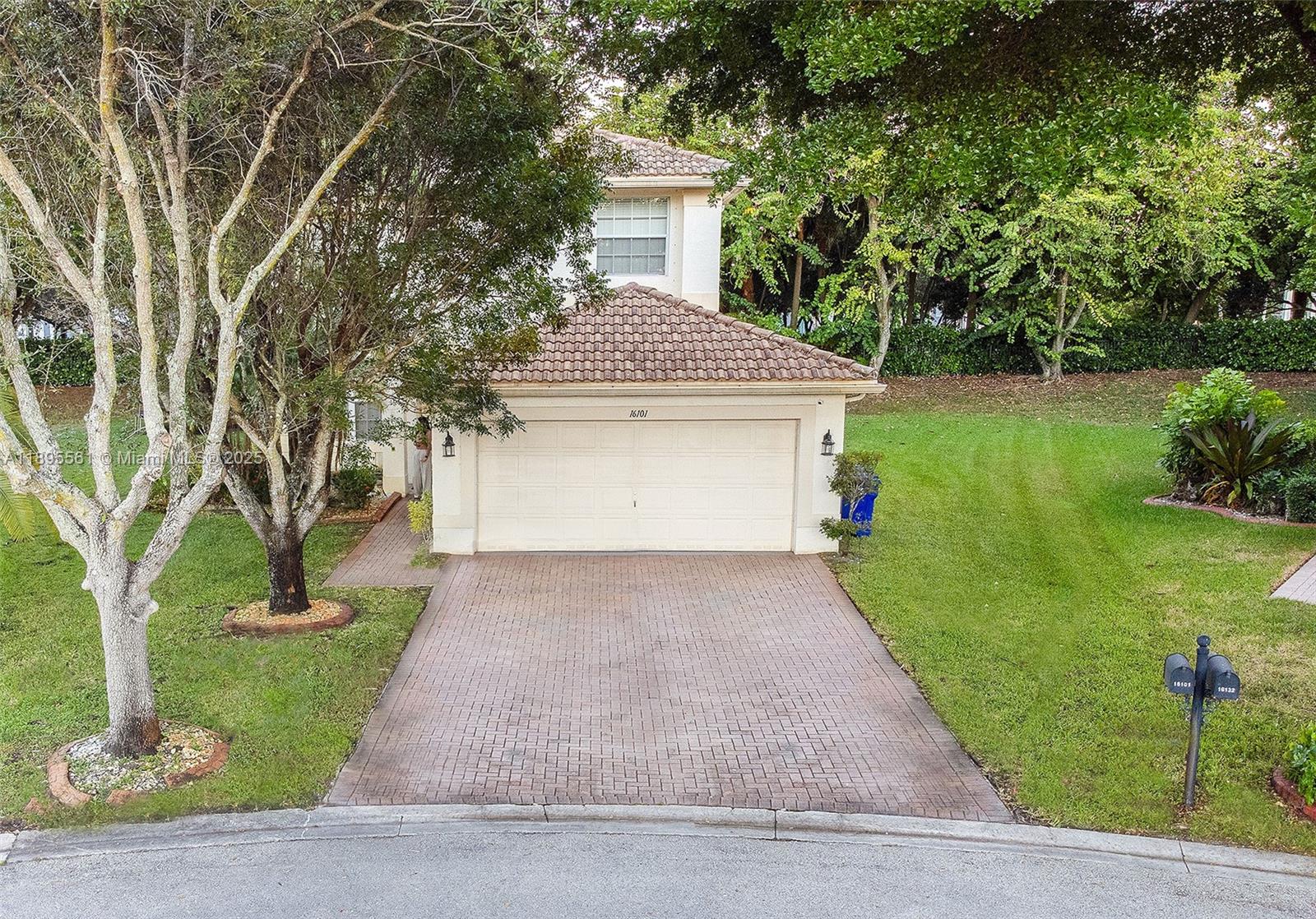 NORTH 29 ASSOC - Residential