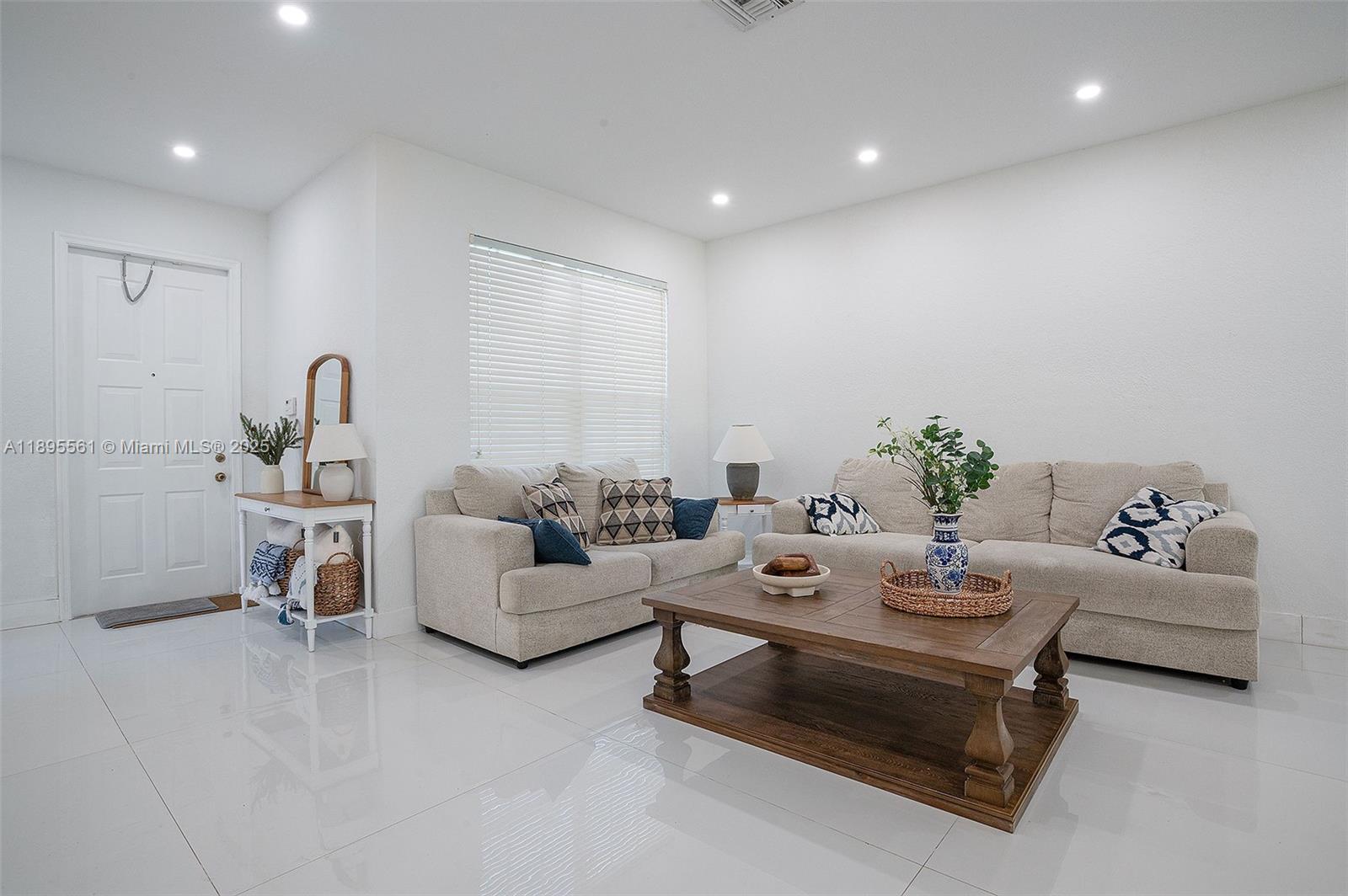 NORTH 29 ASSOC - Residential