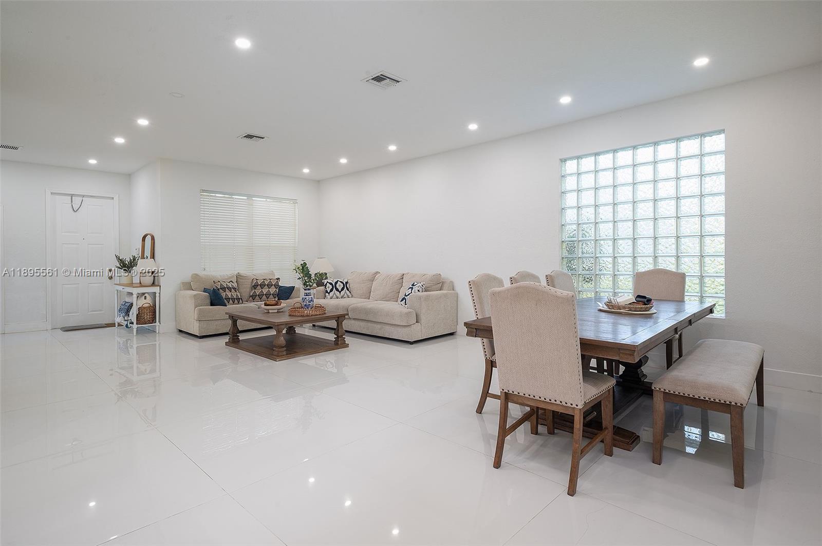 NORTH 29 ASSOC - Residential