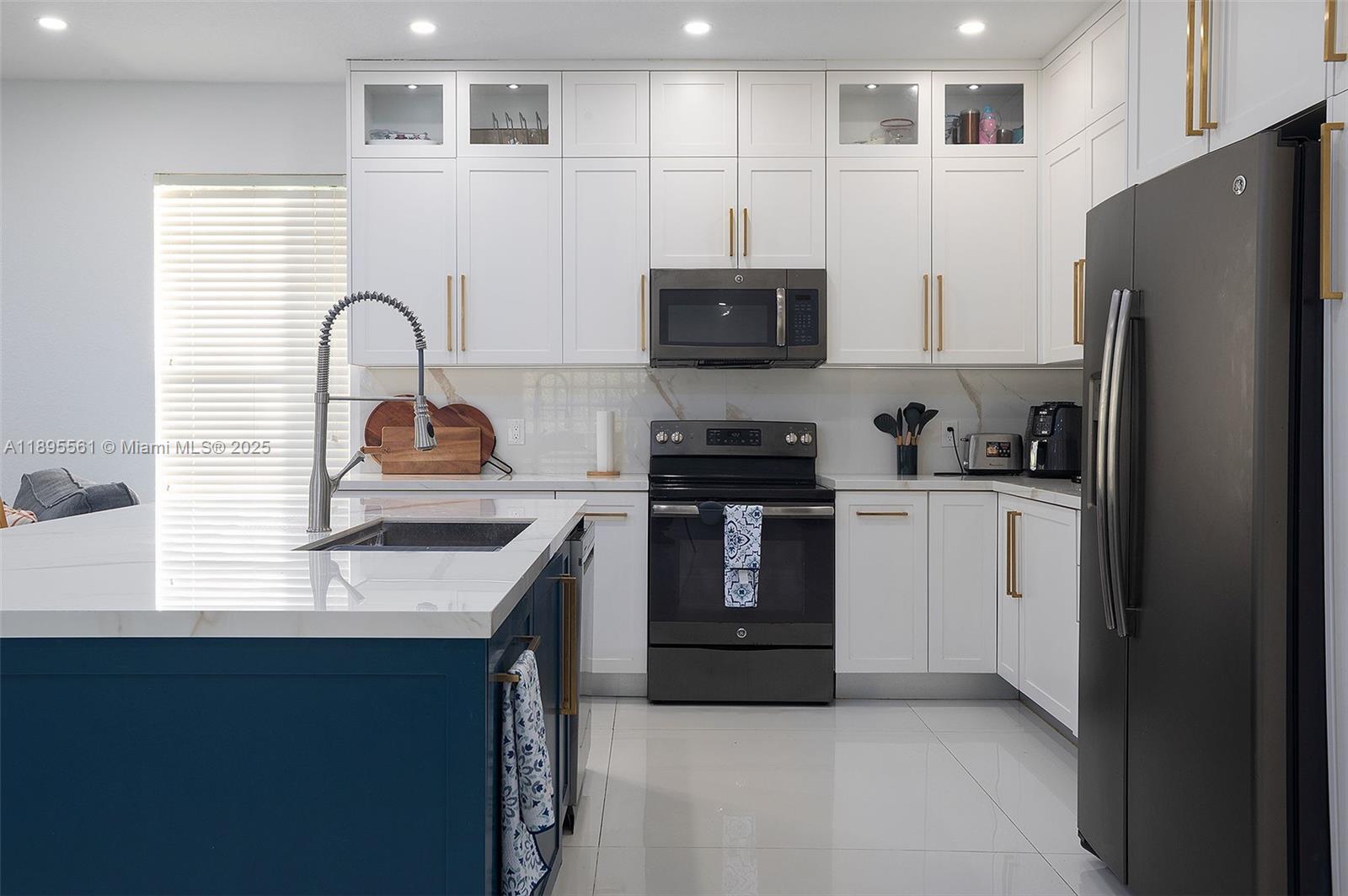 NORTH 29 ASSOC - Residential