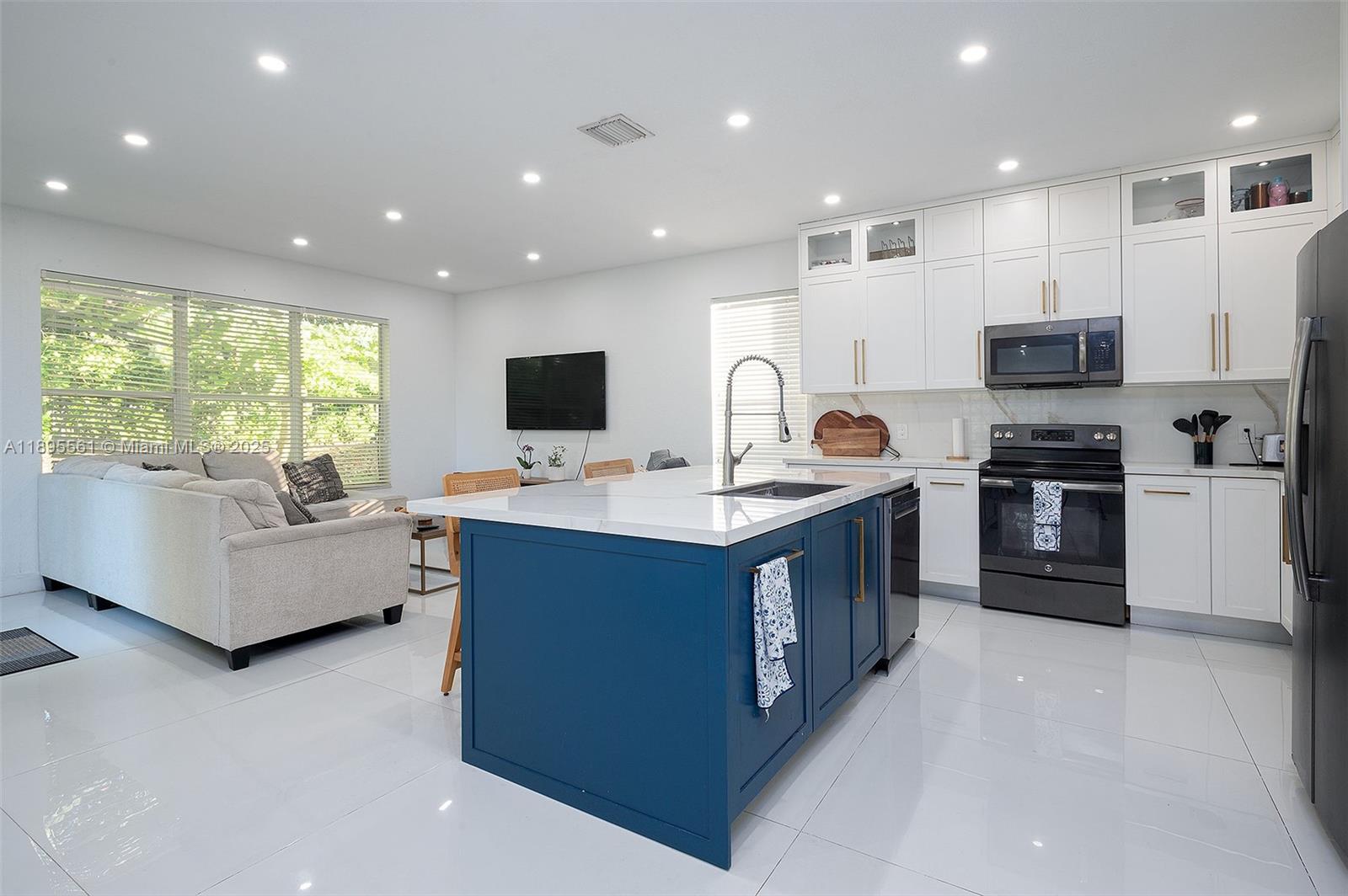 NORTH 29 ASSOC - Residential