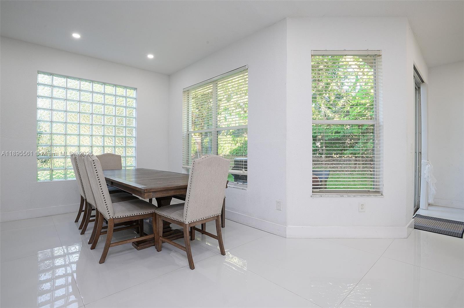 NORTH 29 ASSOC - Residential