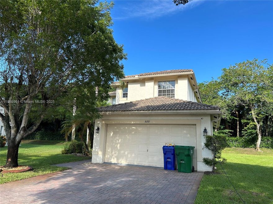 Impeccable home in the exclusive gated community of Silver Isles in Miramar. Beautiful two-story single-family residence located on a quiet cul-de-sac with 4 bedrooms and 3 full bathrooms, including one bedroom with a walk-in closet and full bath on the first floor — ideal for guests or in-laws. Kitchen, bathrooms, and floors have been remodeled. The second floor features three bedrooms, two full bathrooms, and a laundry area. The property is in excellent condition and includes a two-car garage plus driveway space. Resort-style community with clubhouse, pool, gym, playground and 24/7 security. Excellent location close to schools, hospital, and shopping centers.