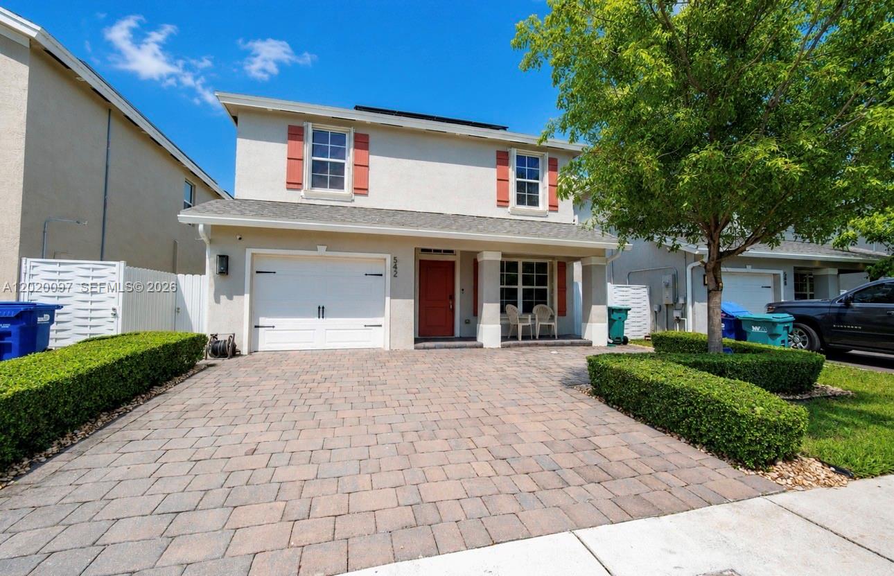 542 NE 6th Pl
