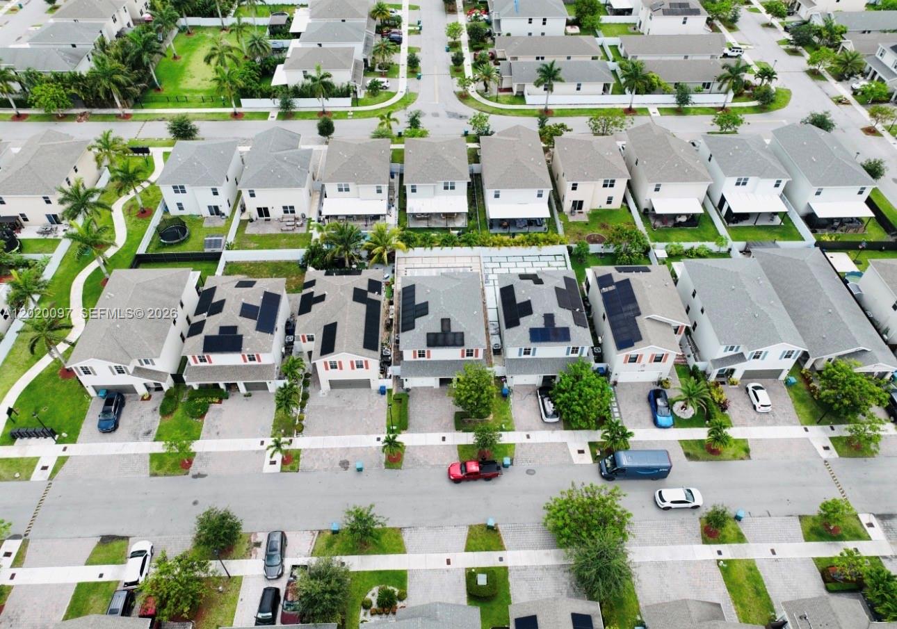 ROYAL HOMES WEST - Residential