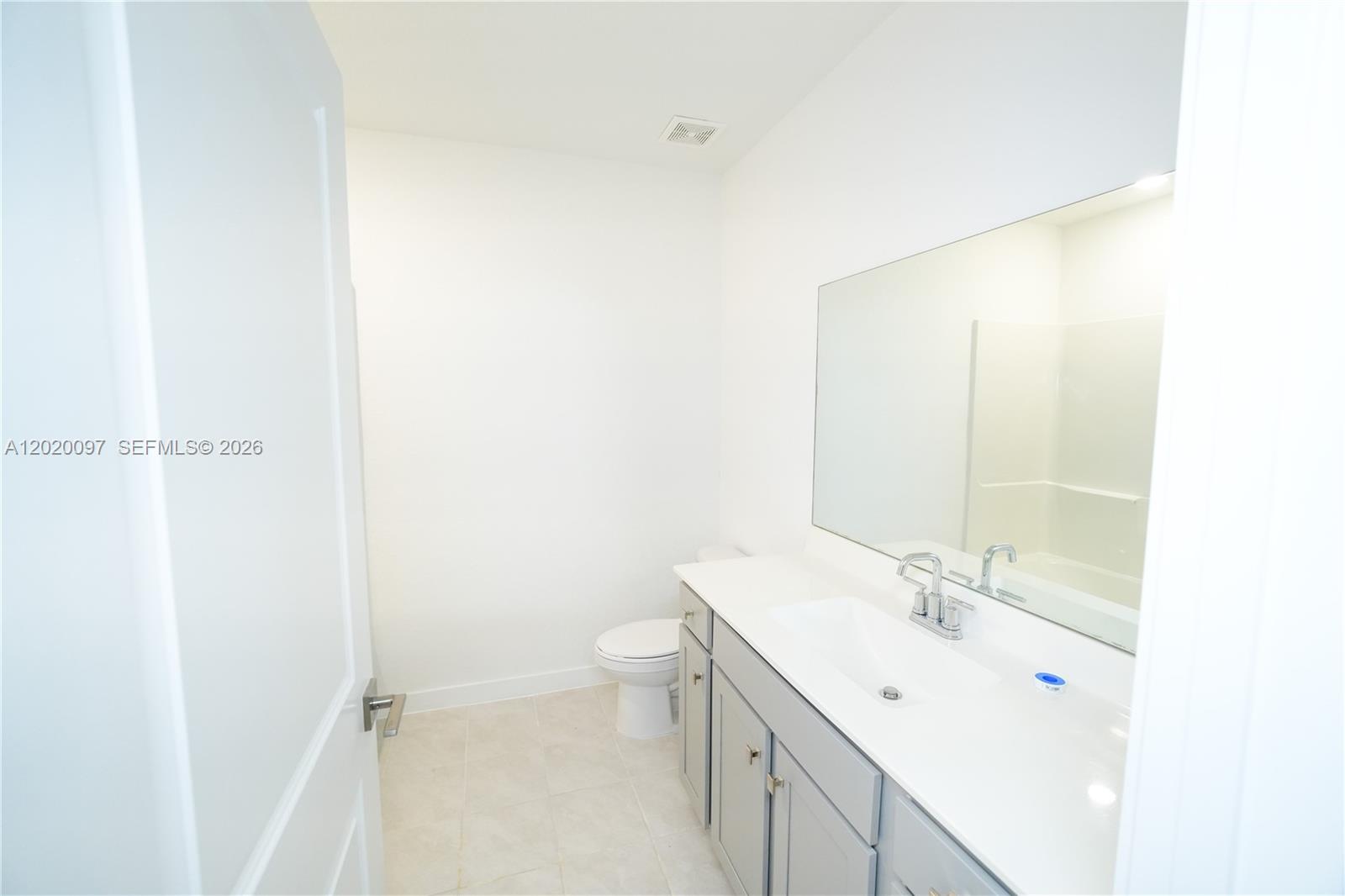 ROYAL HOMES WEST - Residential