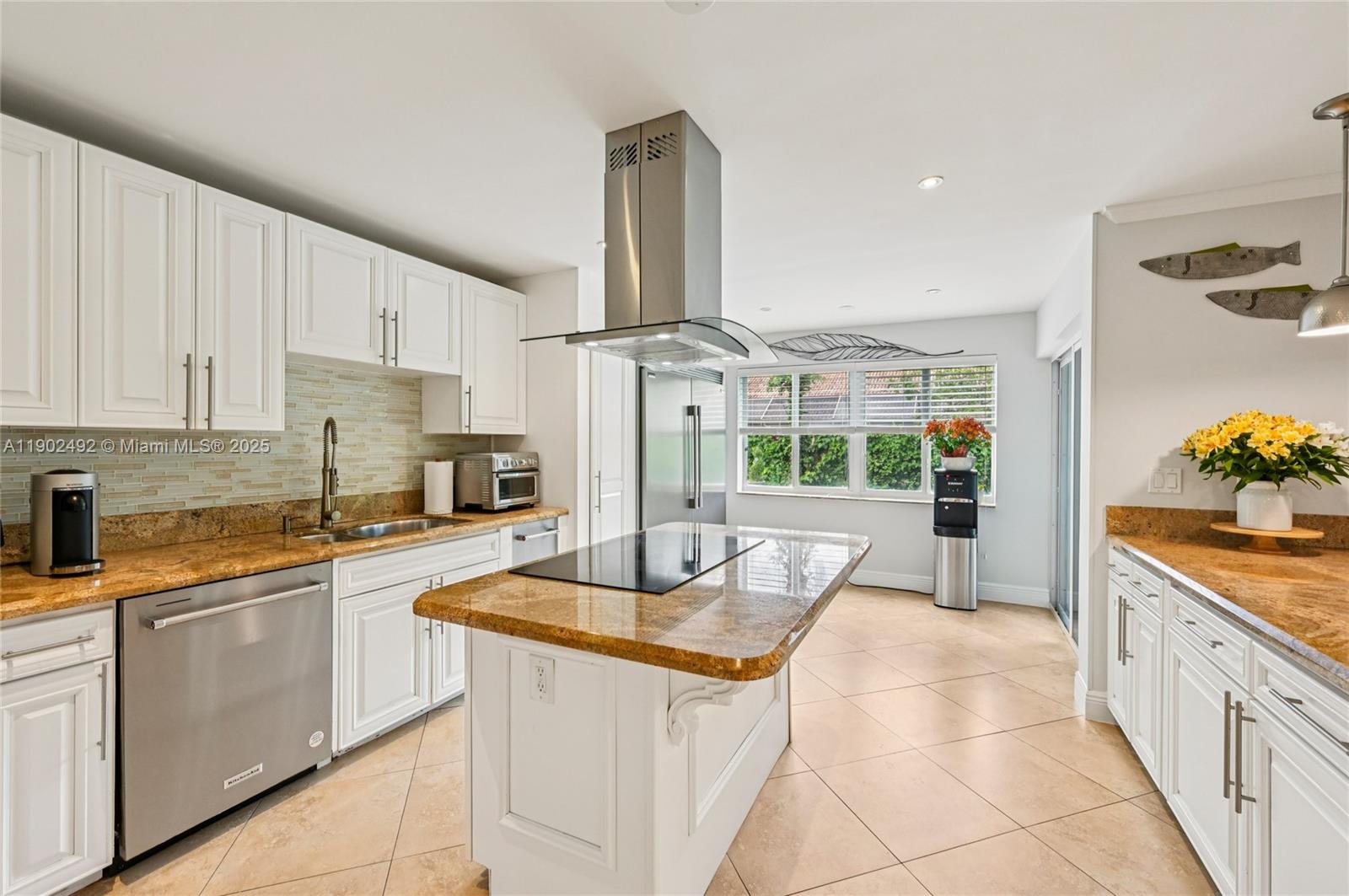 BOCA TIERRA 1ST SEC - Residential