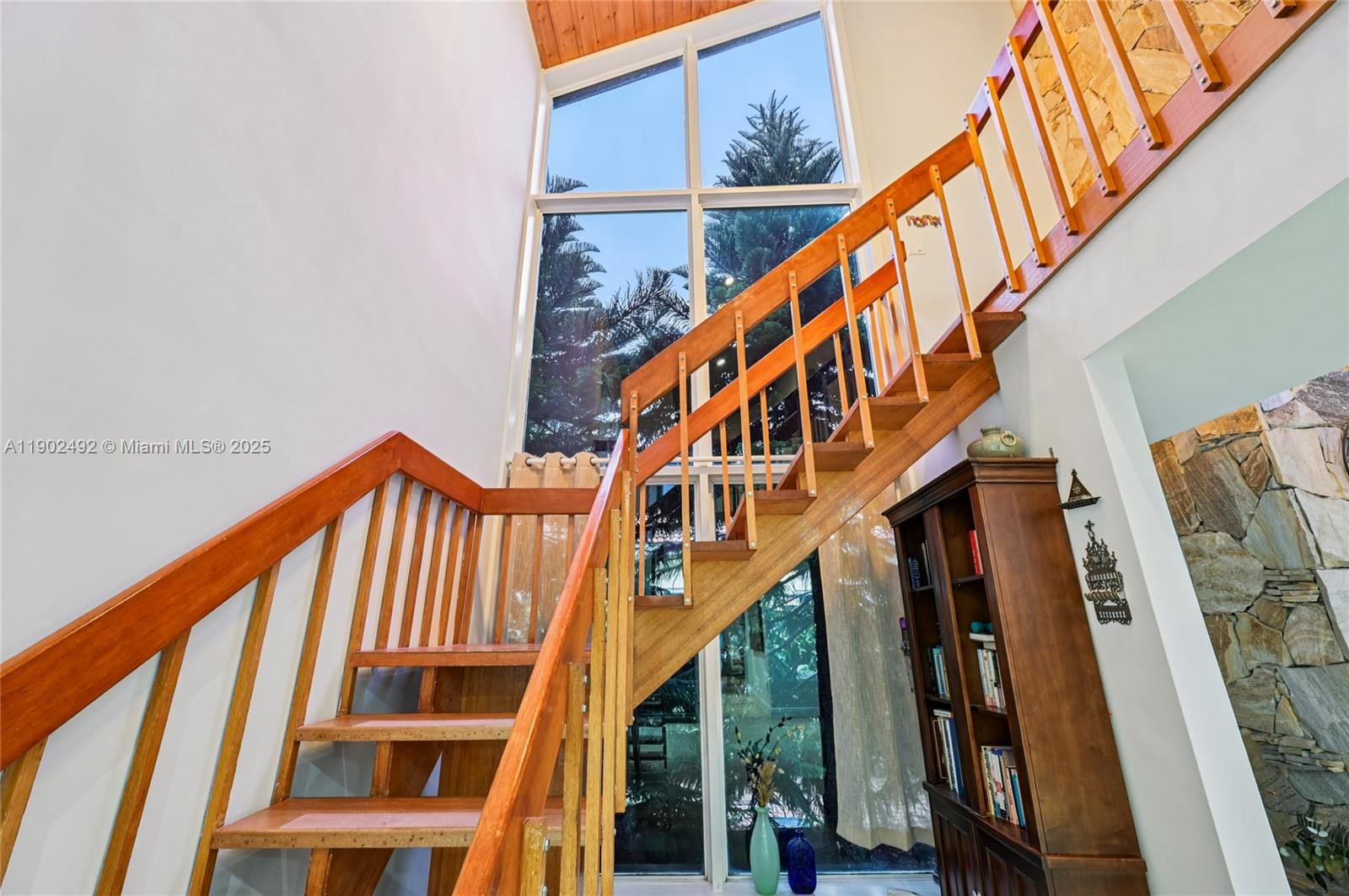 BOCA TIERRA 1ST SEC - Residential