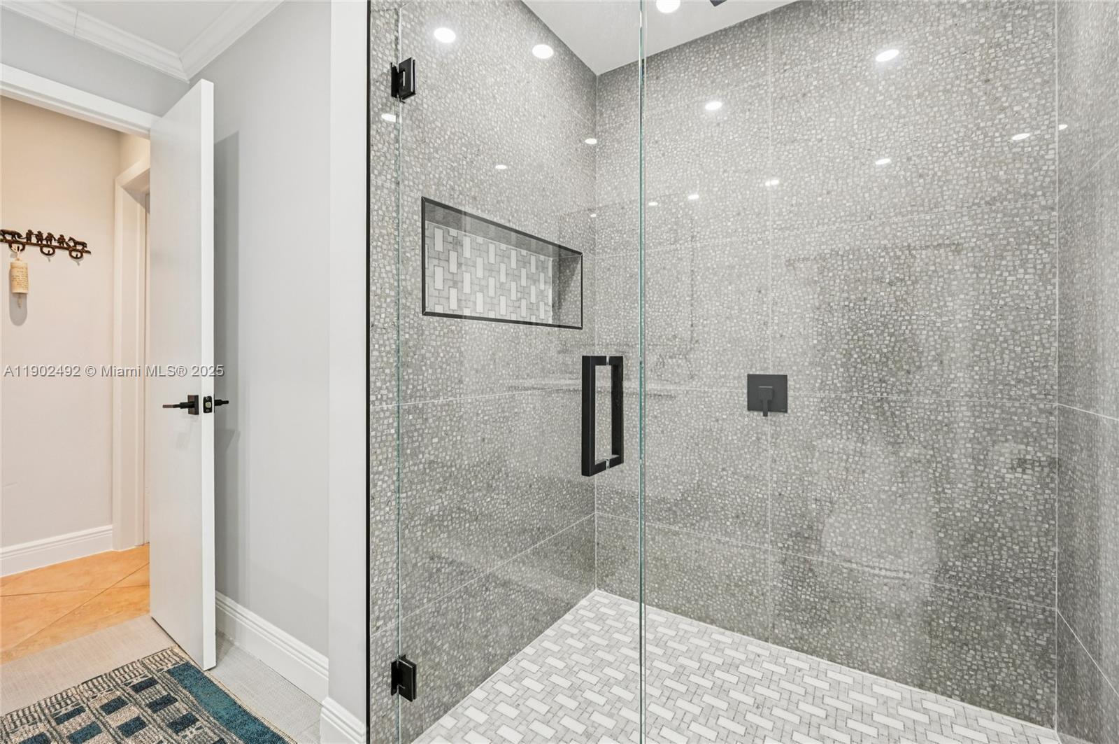 BOCA TIERRA 1ST SEC - Residential