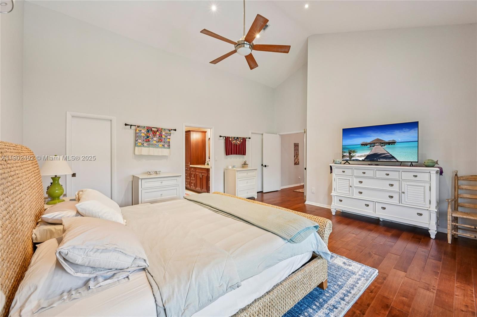 BOCA TIERRA 1ST SEC - Residential