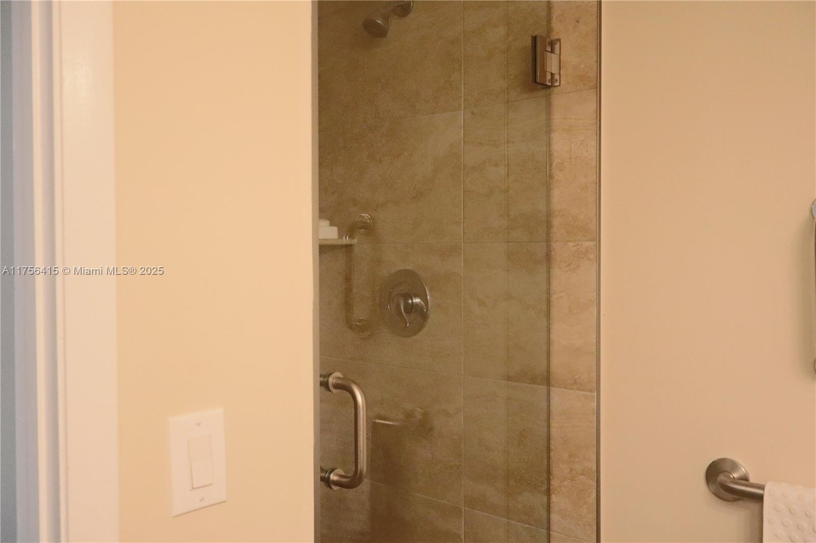 TOWNE GREENE CONDO - Residential