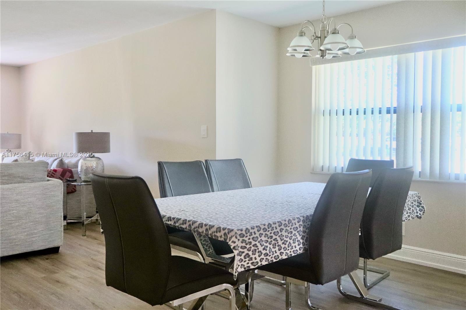 TOWNE GREENE CONDO - Residential