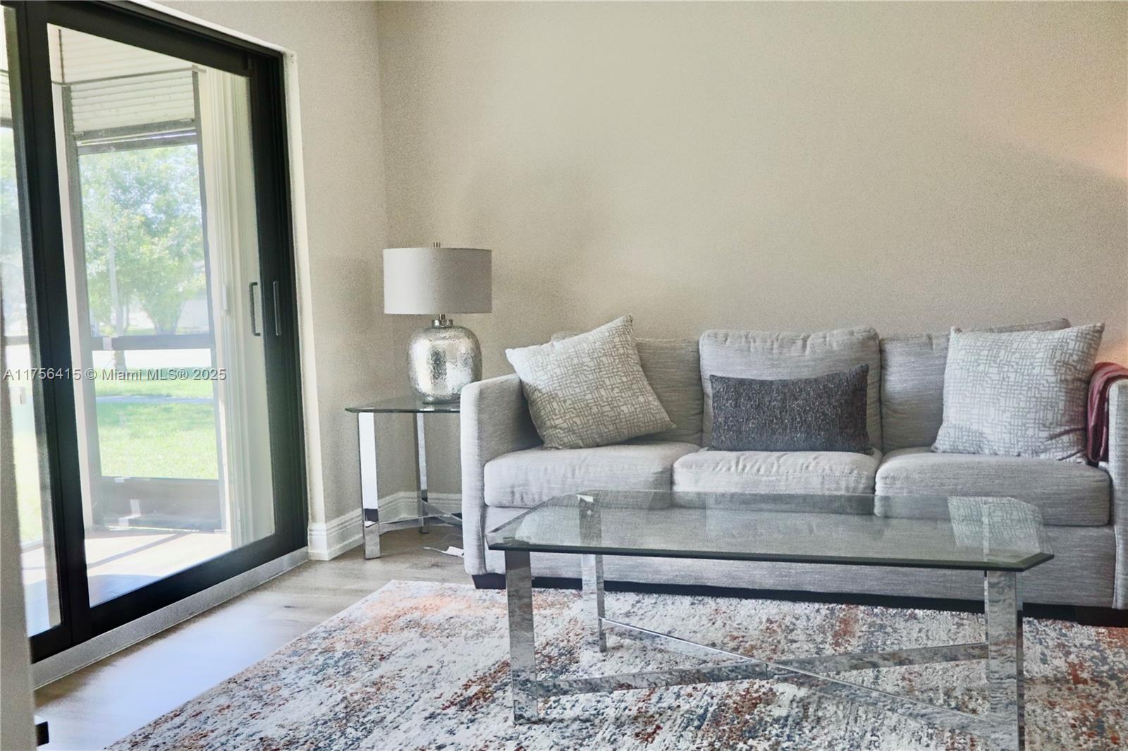 TOWNE GREENE CONDO - Residential