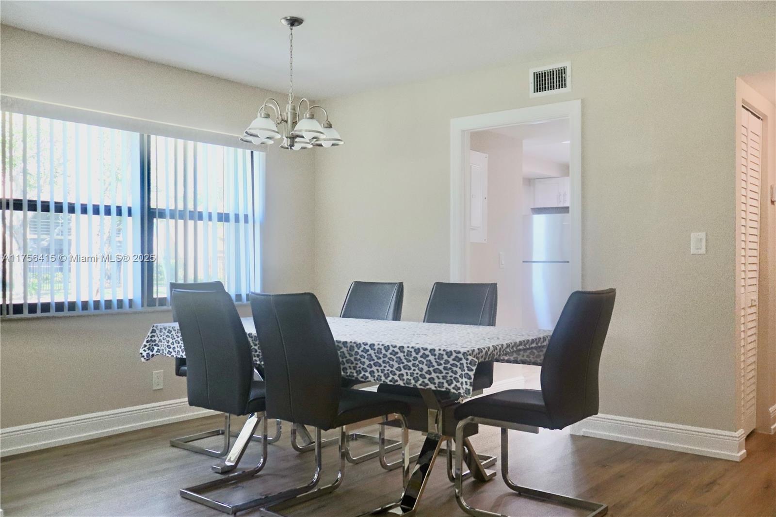 TOWNE GREENE CONDO - Residential