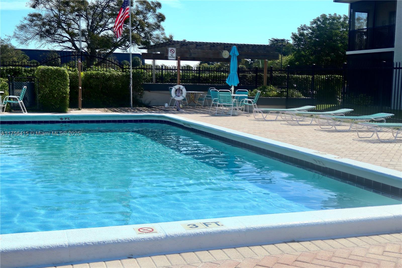 TOWNE GREENE CONDO - Residential