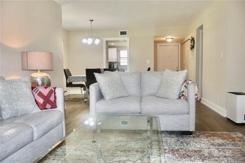 225 SE 10th St 3D Deerfield Beach FL 33441