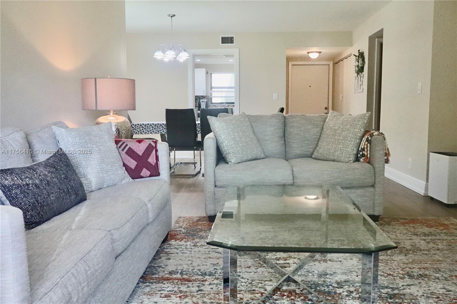 TOWNE GREENE CONDO - Residential