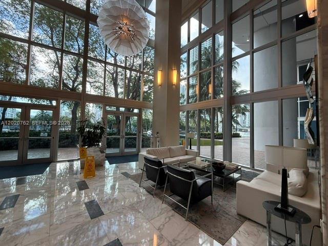 LATITUDE ON THE RIVER CON - Residential