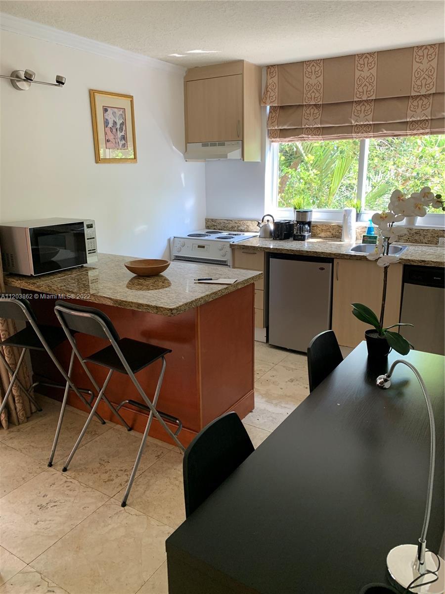 THE MUTINY CONDO - Residential