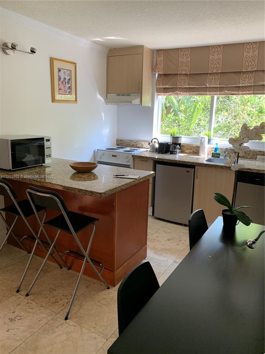 2951 S Bayshore Dr 417