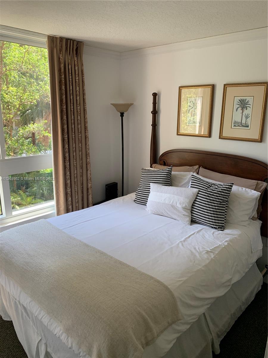 2951 S Bayshore Dr 417