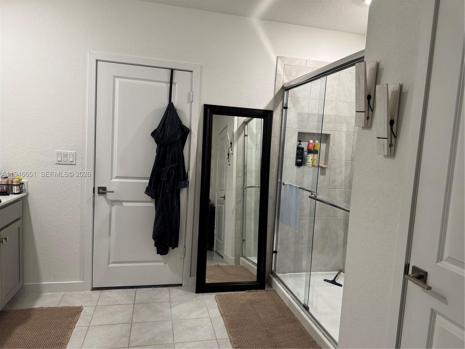 ROYAL HOMES WEST - Residential