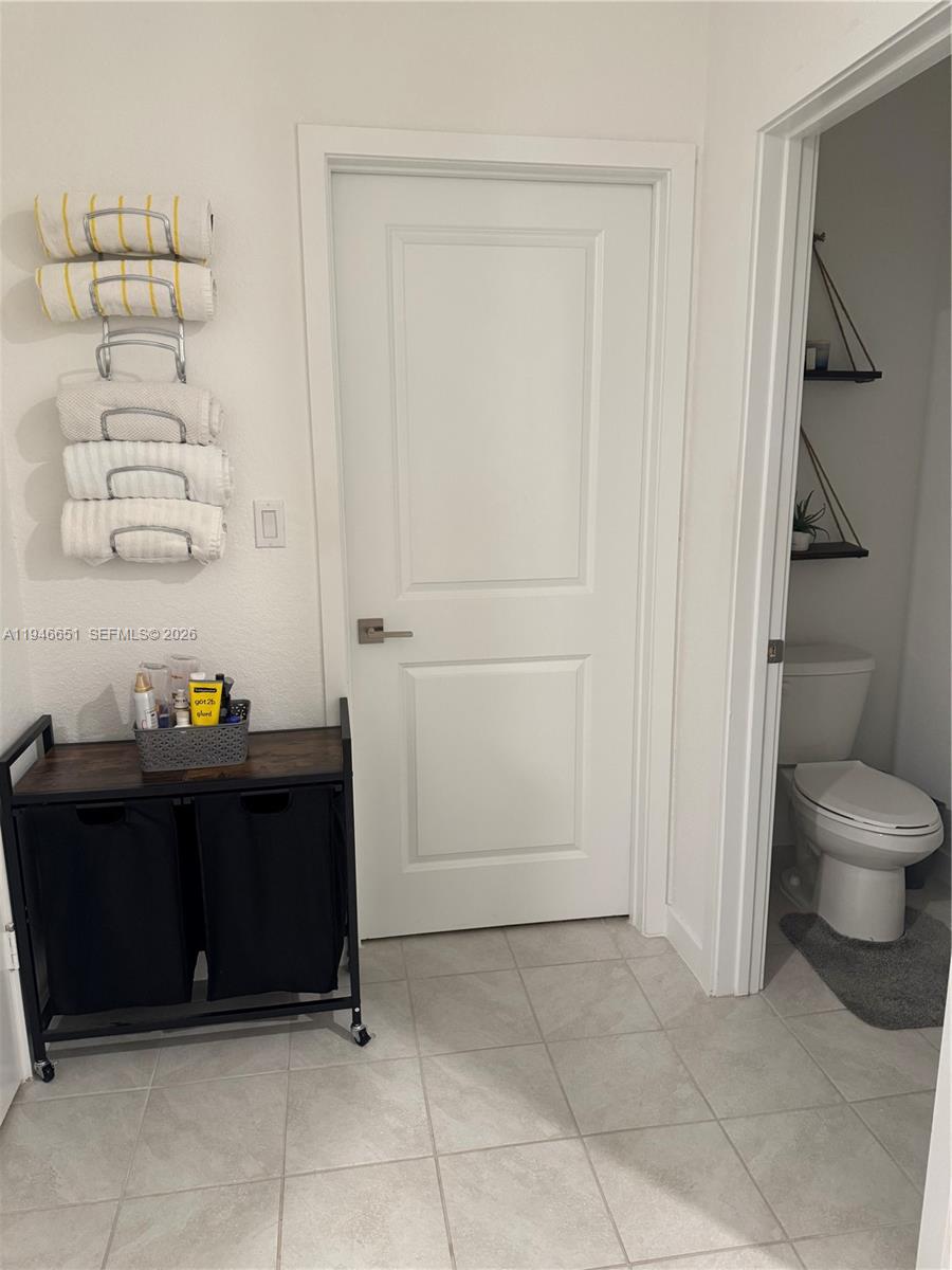 ROYAL HOMES WEST - Residential