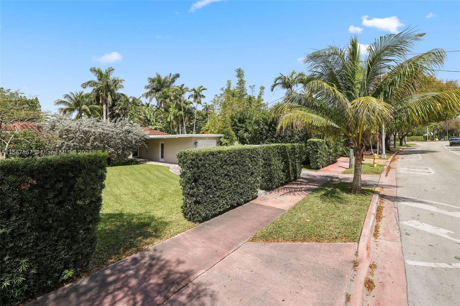 Rental Property at 5750 Alton Rd, Miami Beach, Miami-Dade County, Florida - Bedrooms: 3 
Bathrooms: 3.5  - $7,500 MO.