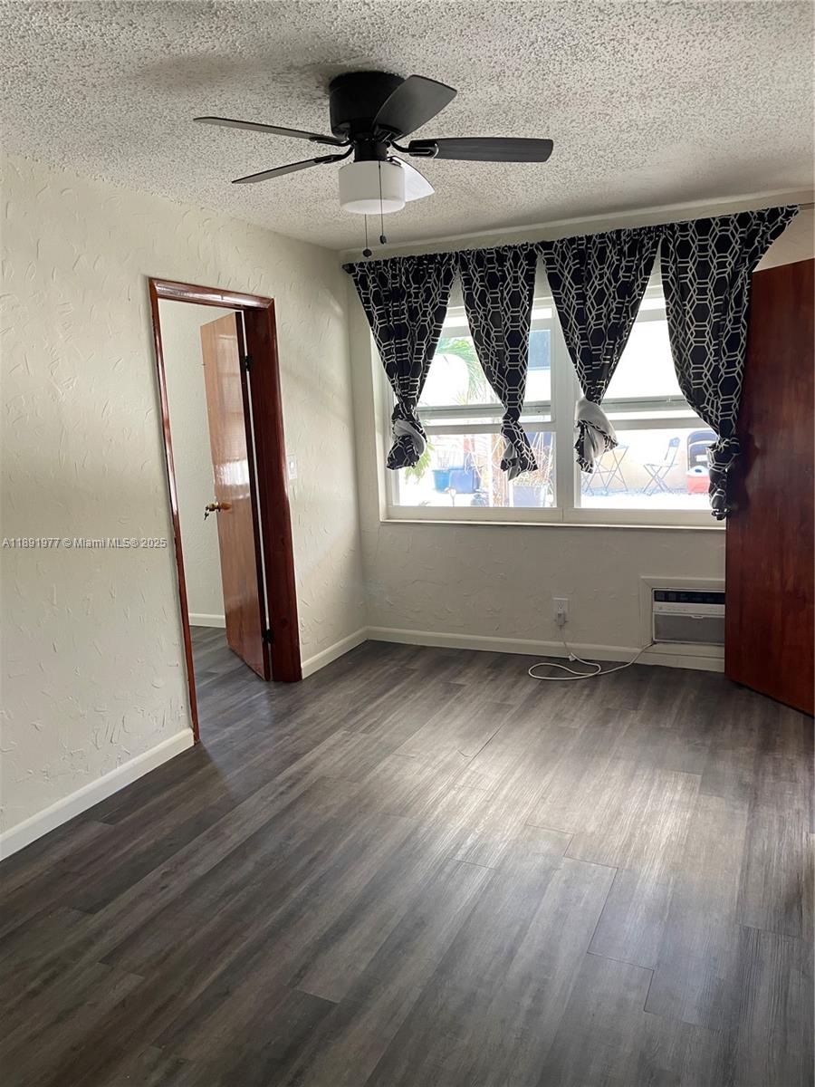 HOLLYWOOD TERR NO 2 - Residential Lease