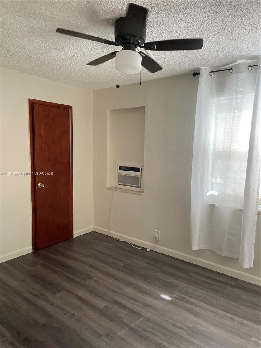 HOLLYWOOD TERR NO 2 - Residential Lease