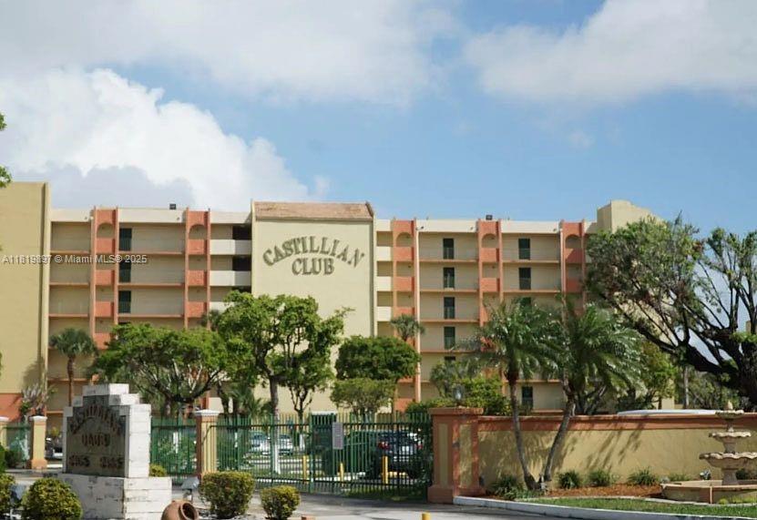 CASTILLIAN CLUB CONDO - Residential