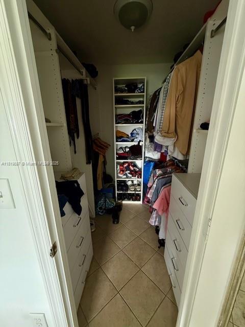 CASTILLIAN CLUB CONDO - Residential