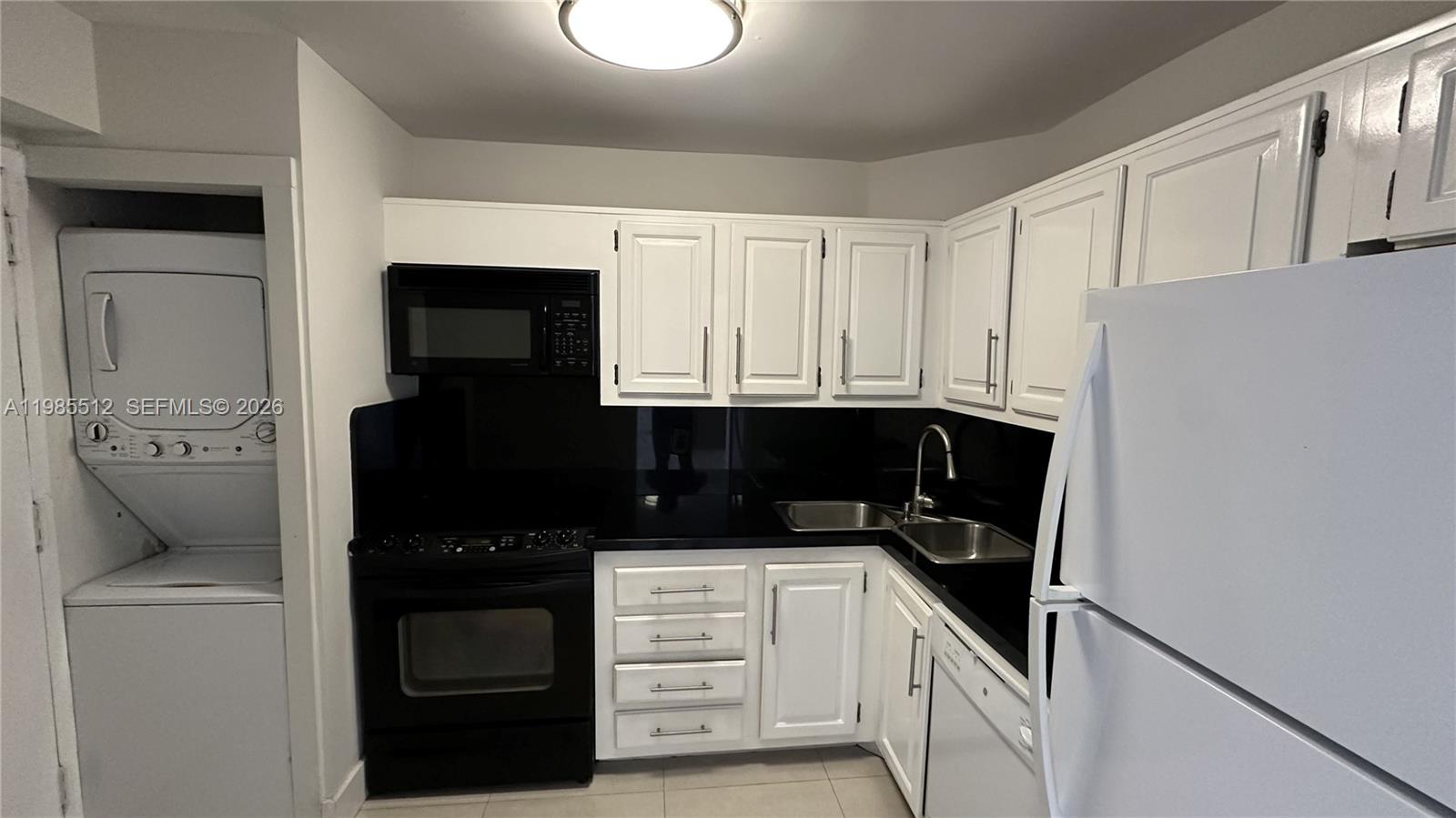 BRICKELL BAY CLUB CONDO - Residential