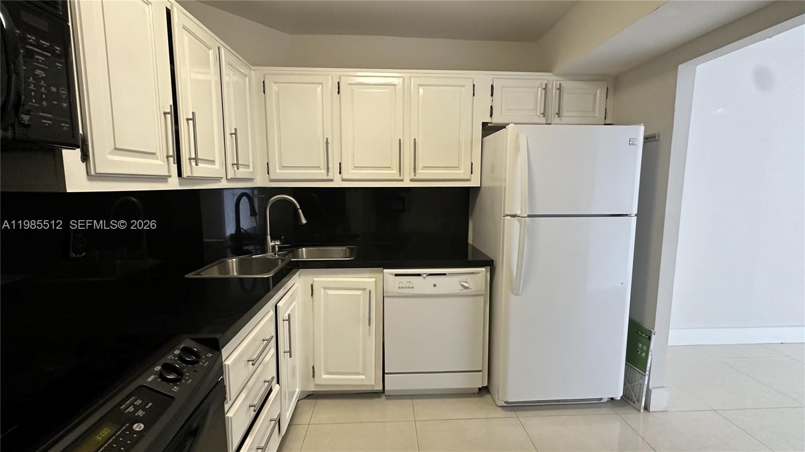 BRICKELL BAY CLUB CONDO - Residential