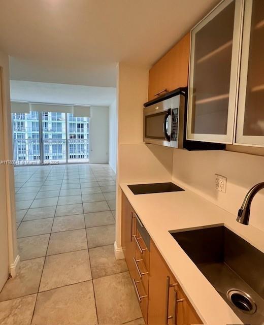 1750 N Bayshore Dr 2607