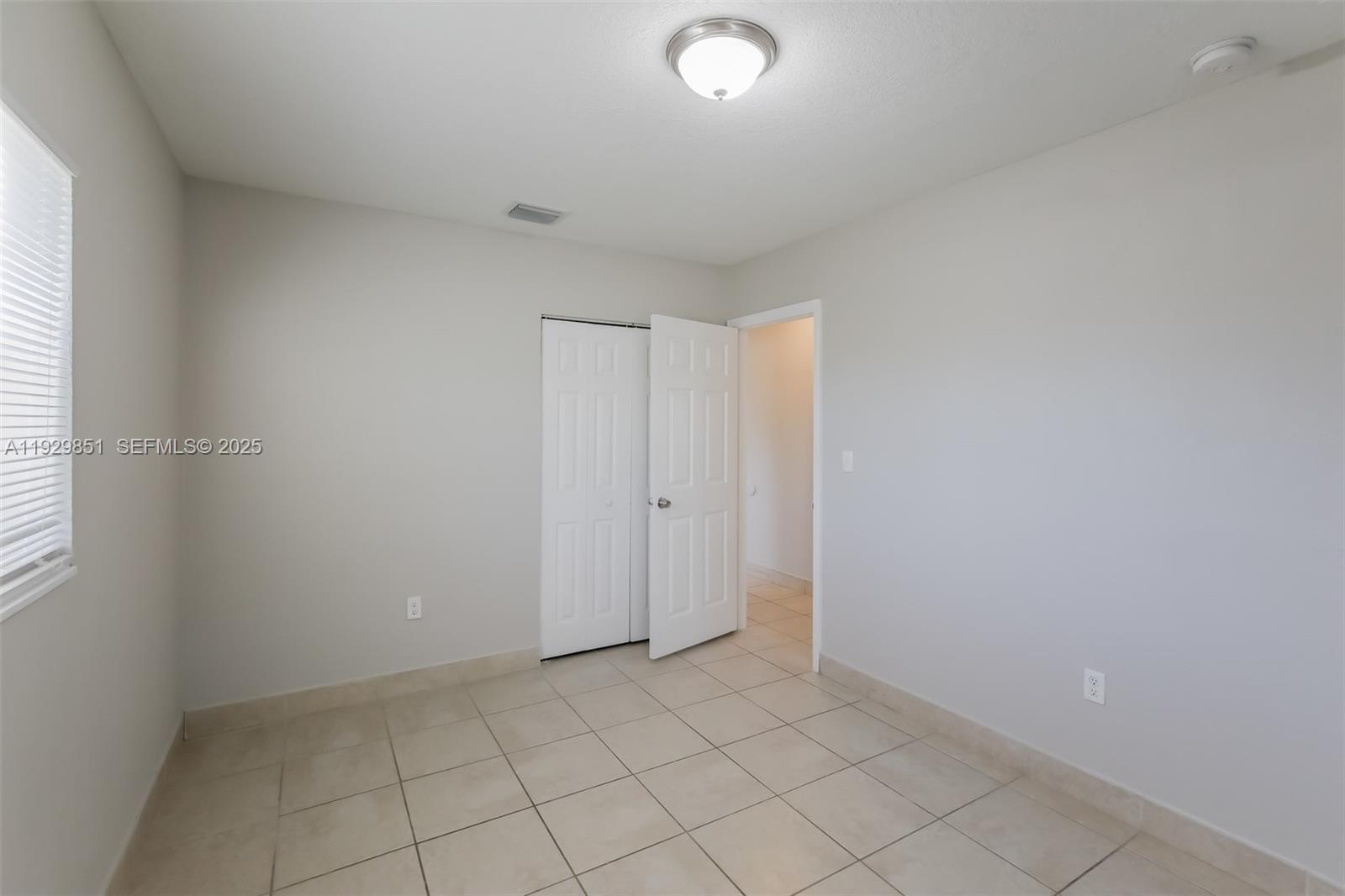 IVES ESTATES SEC 4 - Residential Lease