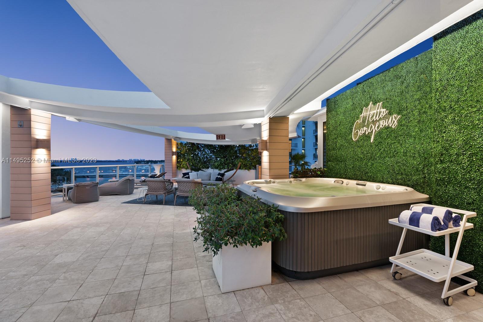 CAPRI SOUTH BEACH CONDO - Residential