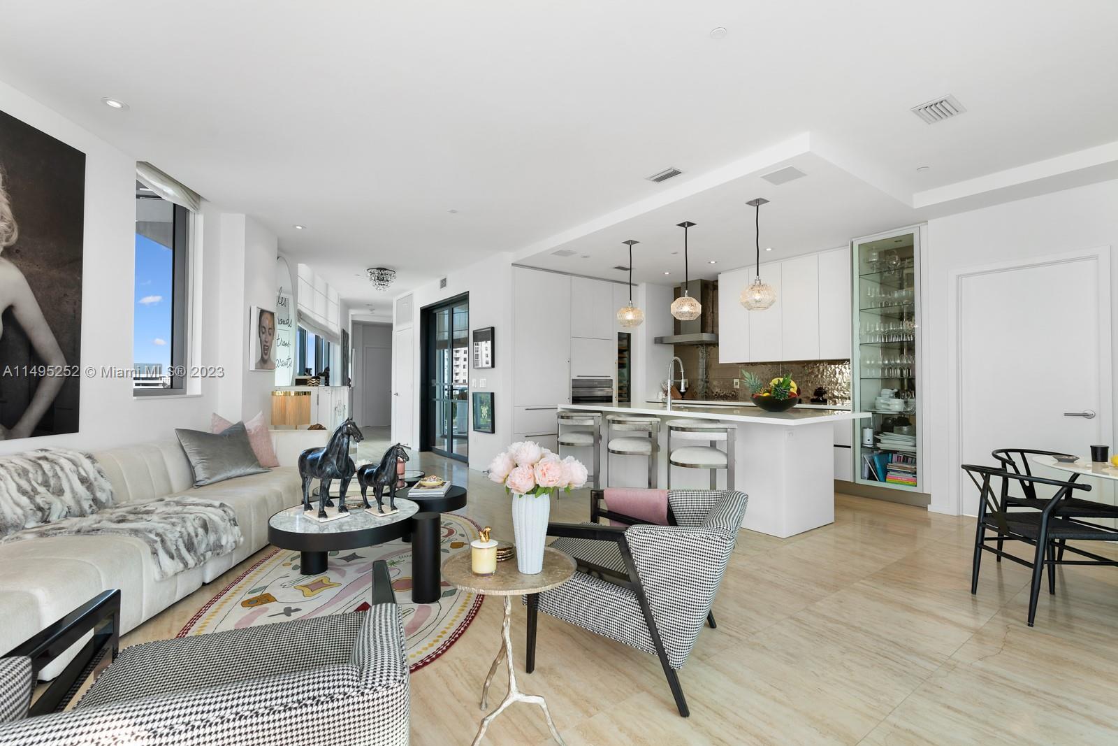 CAPRI SOUTH BEACH CONDO - Residential