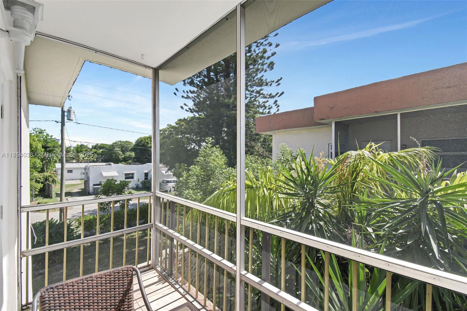 STAR PARADISE CONDO - Residential