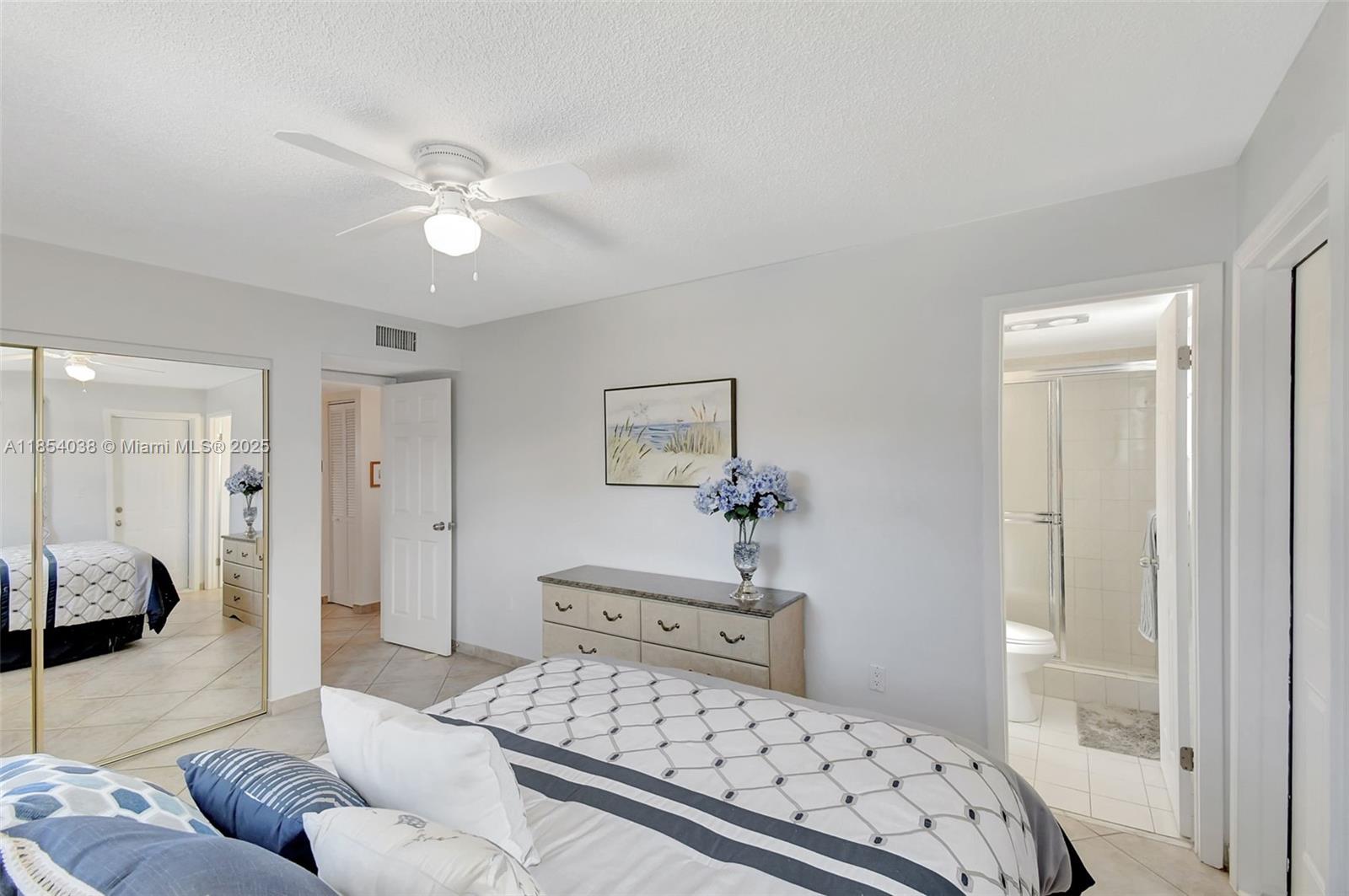 STAR PARADISE CONDO - Residential