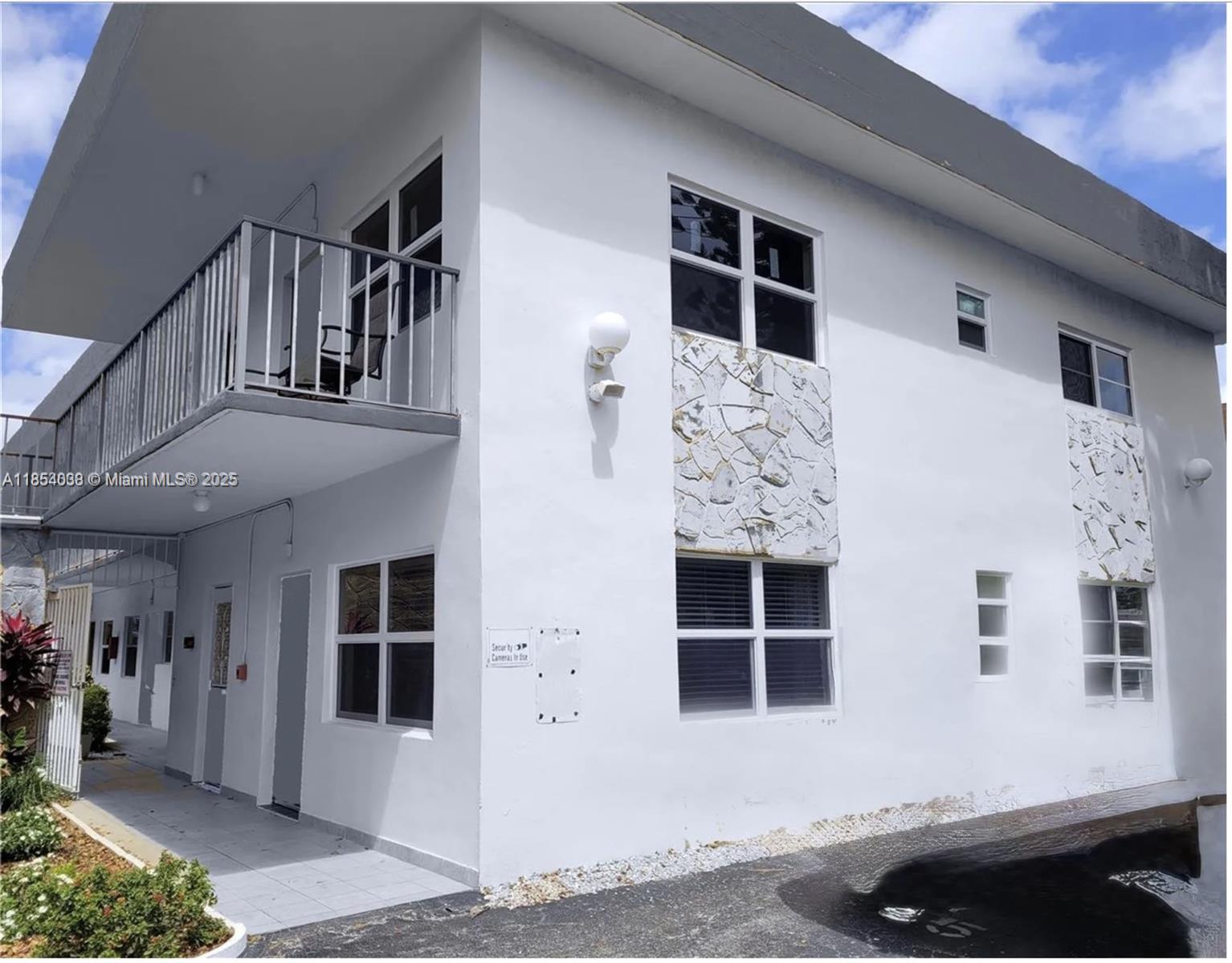 STAR PARADISE CONDO - Residential