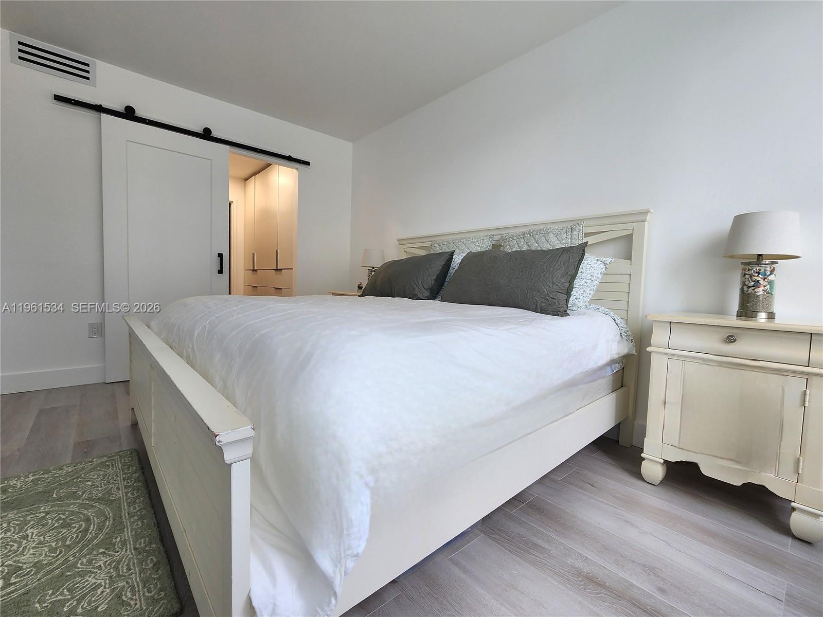 ALEXANDER TOWERS CONDO - Residential