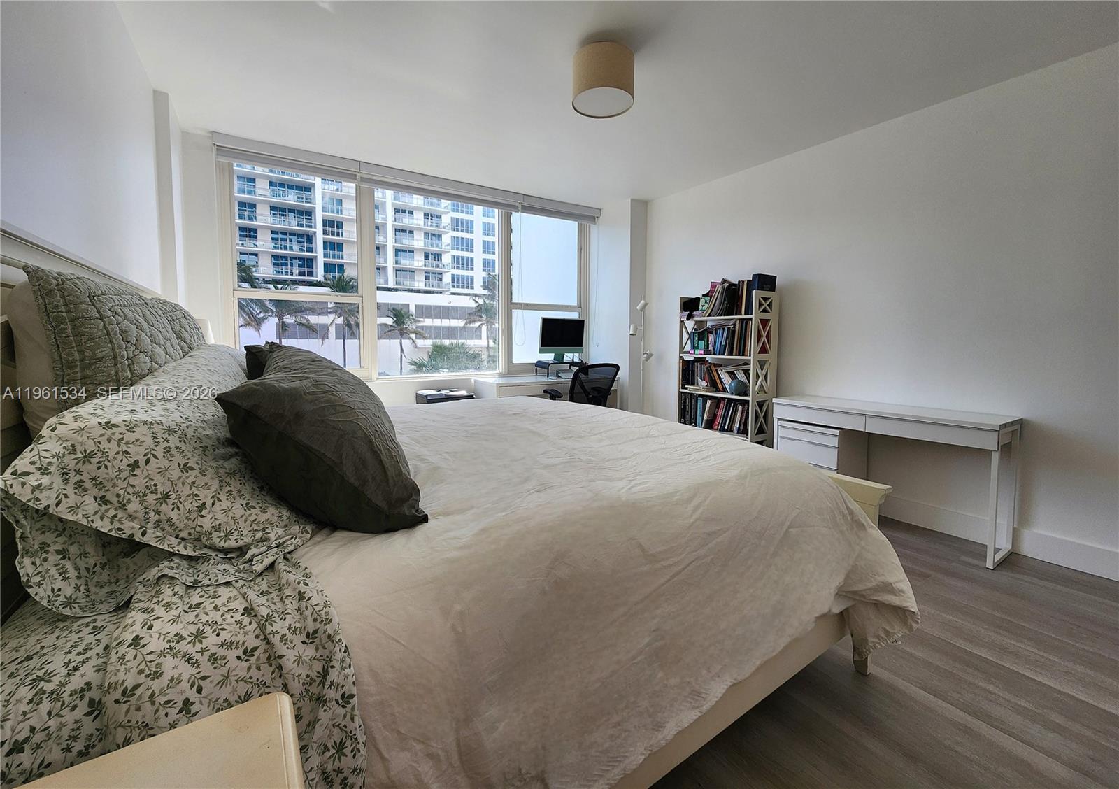 ALEXANDER TOWERS CONDO - Residential